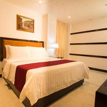Diamond Hotel And Resto Catarman  Extérieur photo