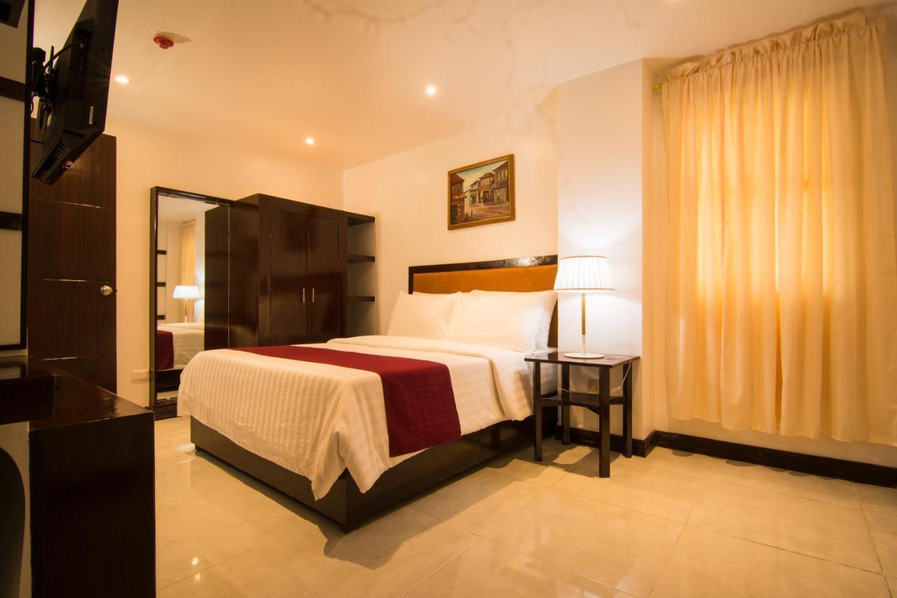 Diamond Hotel And Resto Catarman  Extérieur photo